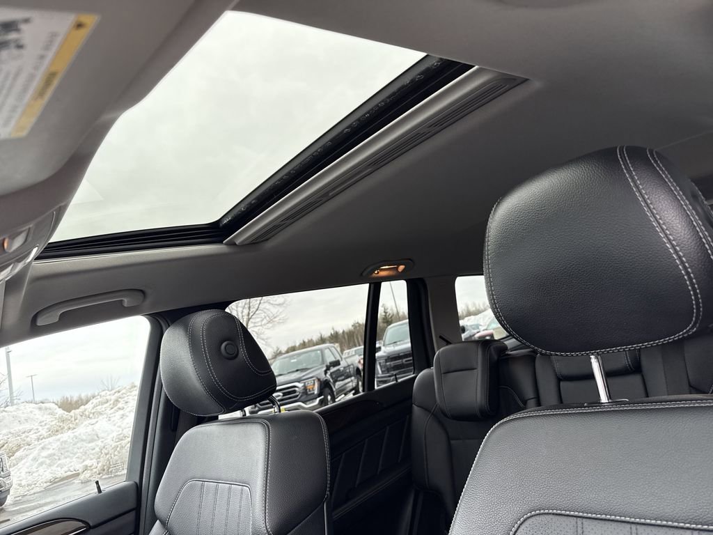 Used 2015 Mercedes-Benz GL 450 4MATIC image 18