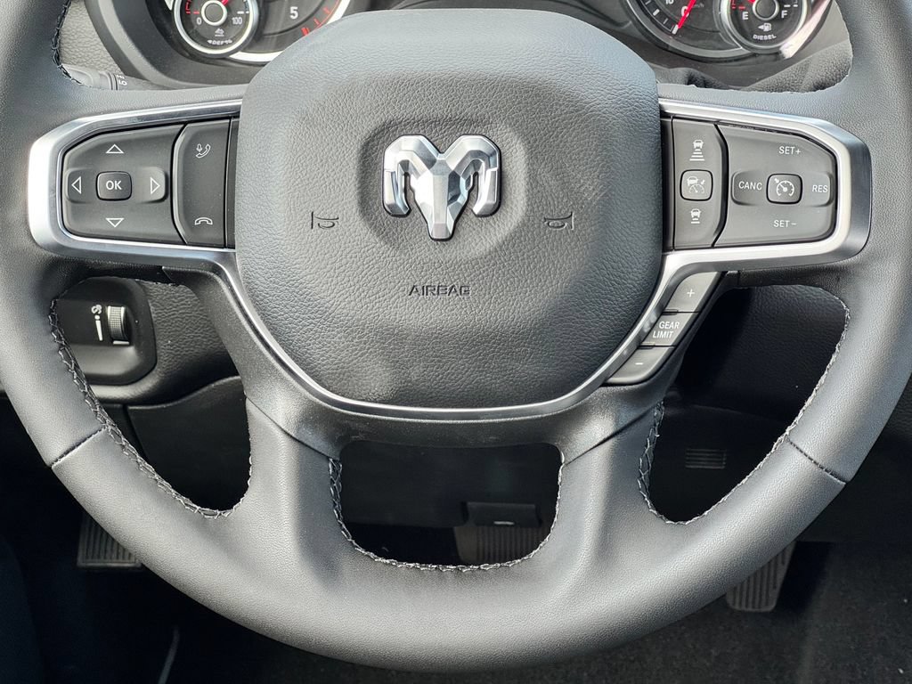 New 2026 RAM 2500 Big Horn AWD/4WD image 18