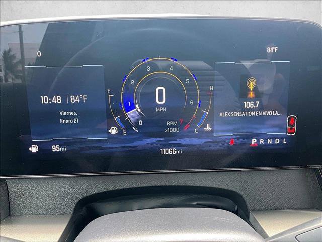 Used 2025 Chevrolet Traverse LT FWD image 22