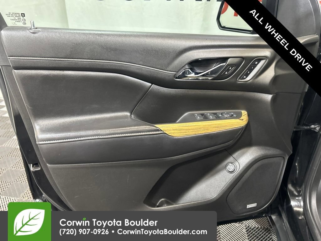 Used 2019 GMC Acadia Denali w/ Technology Package AWD/4WD image 23