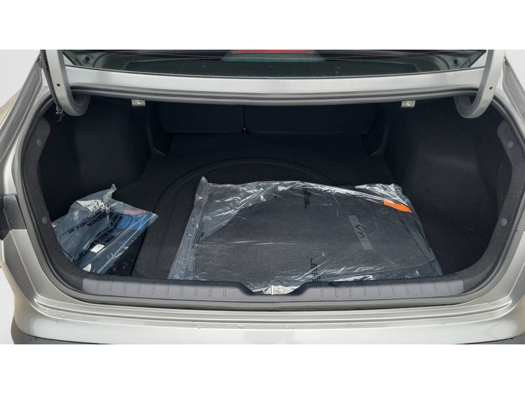 Used 2025 Kia K4 FWD image 19