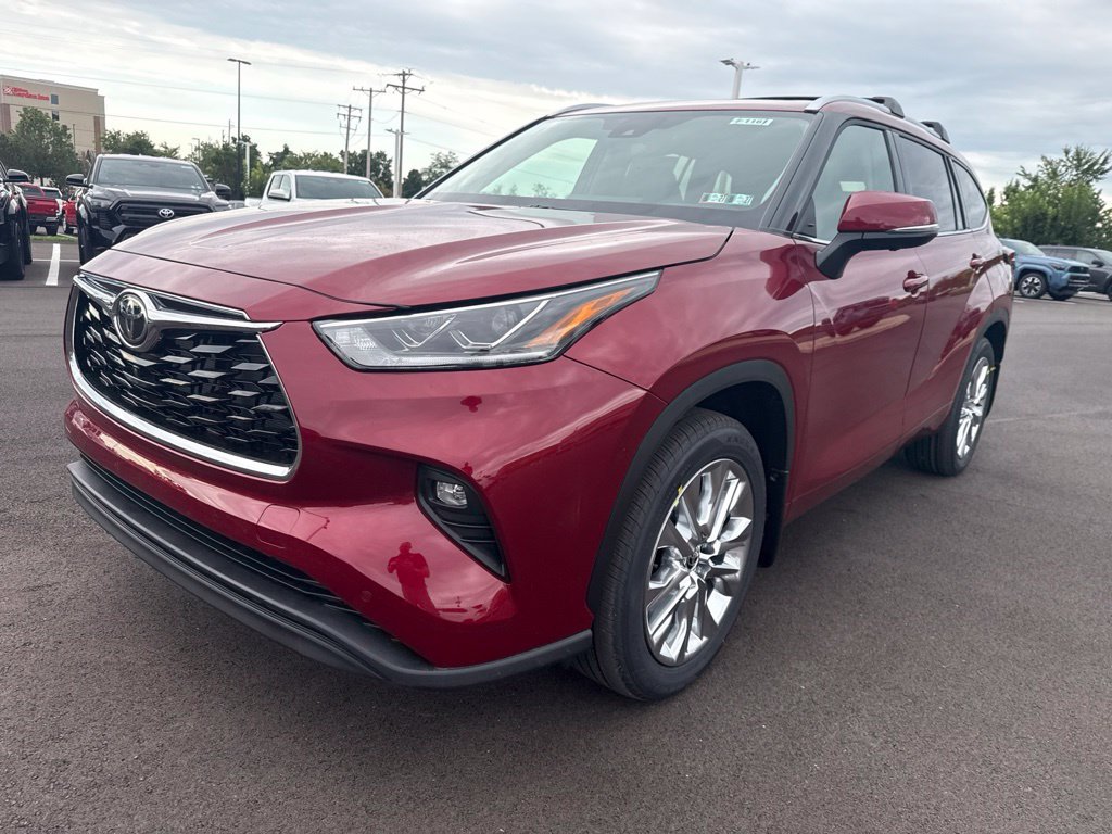 New 2026 Toyota Highlander Limited AWD/4WD image 30
