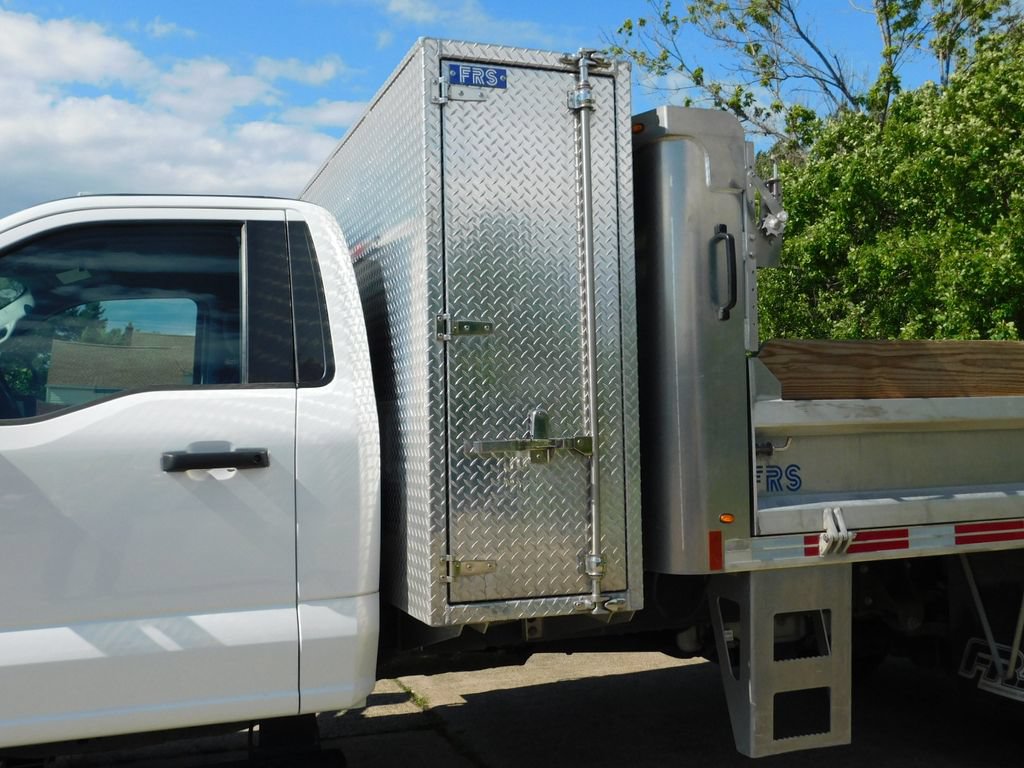 Used 2023 Ford F550 4x4 Regular Cab Super Duty image 21