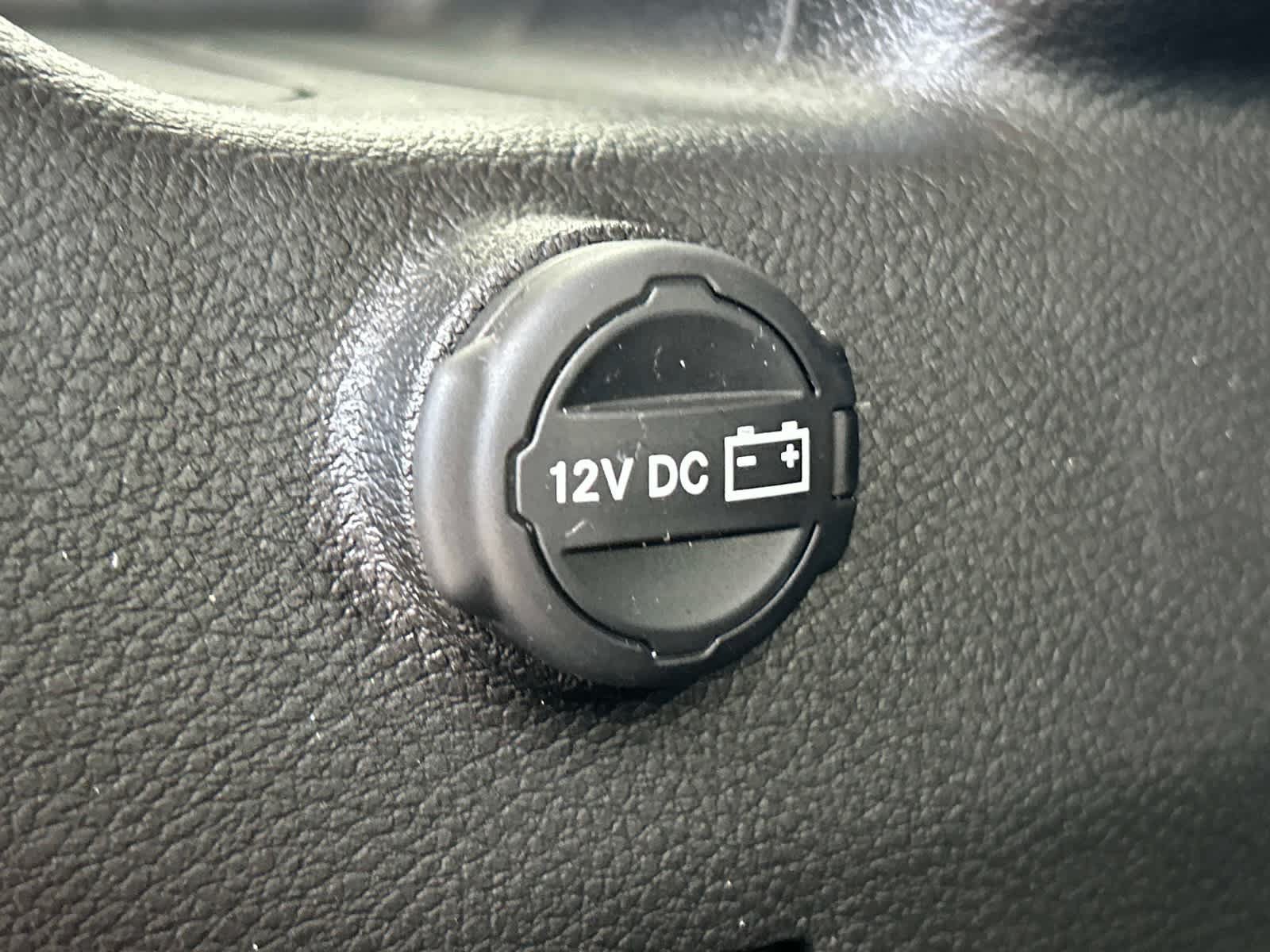 Used 2024 Jeep Wrangler Unlimited w/ Convenience Group AWD/4WD image 18
