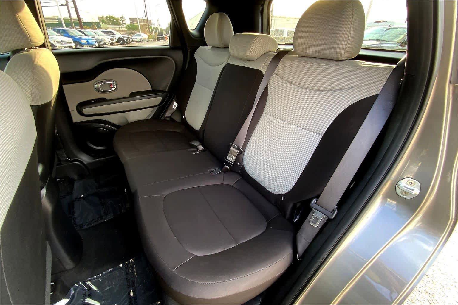 Used 2019 Kia Soul FWD image 20