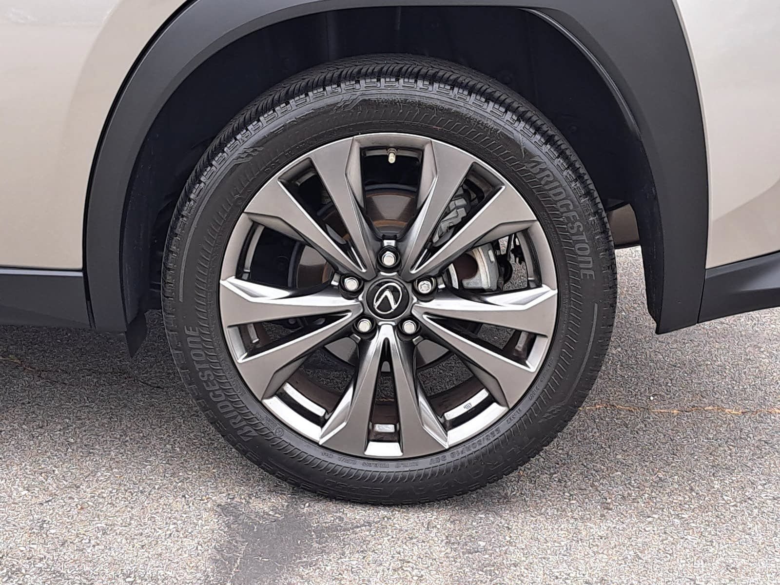Used 2021 Lexus UX 200 F Sport w/ Accessory Package (Z2) FWD image 34