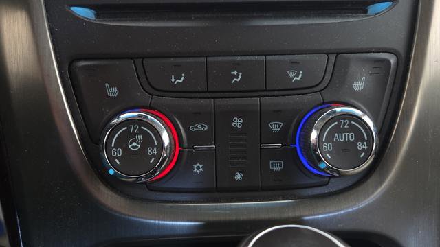 Used 2012 Buick Verano Leather FWD image 18
