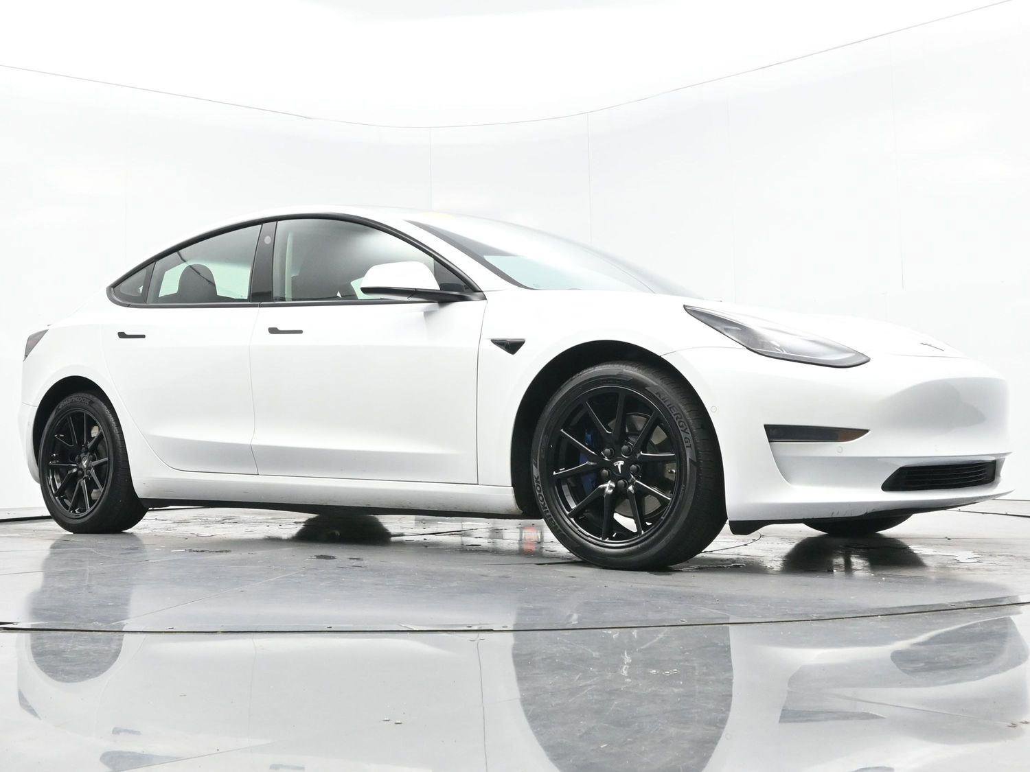 Used 2022 Tesla Model 3 Long Range image 41