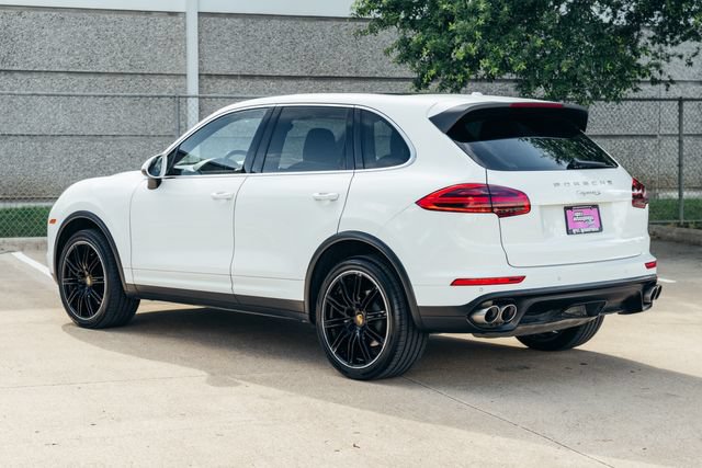 Used 2016 Porsche Cayenne S AWD/4WD image 8