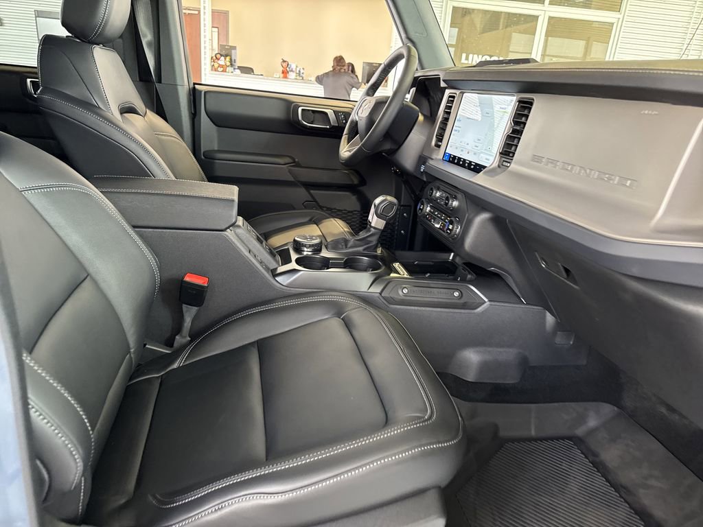 New 2025 Ford Bronco Outer Banks image 12