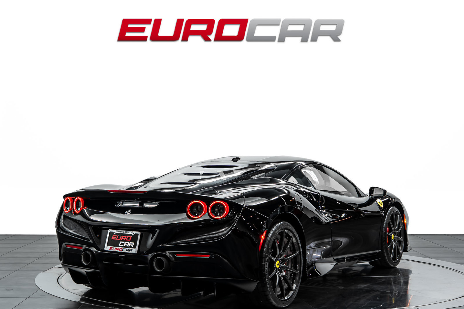 Used 2022 Ferrari F8 Tributo RWD image 5