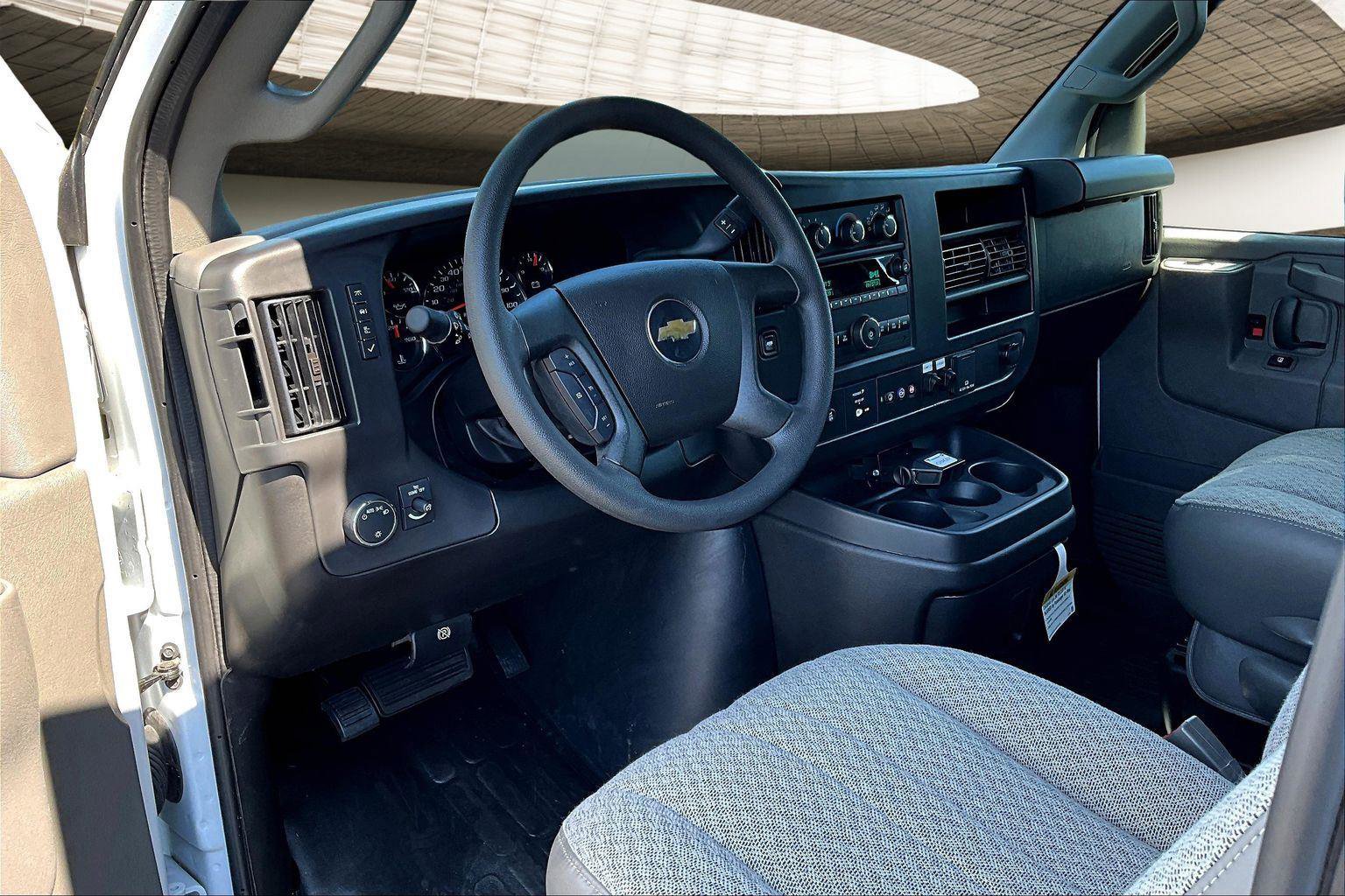 New 2025 Chevrolet Express 3500 w/ Power Convenience Package image 7