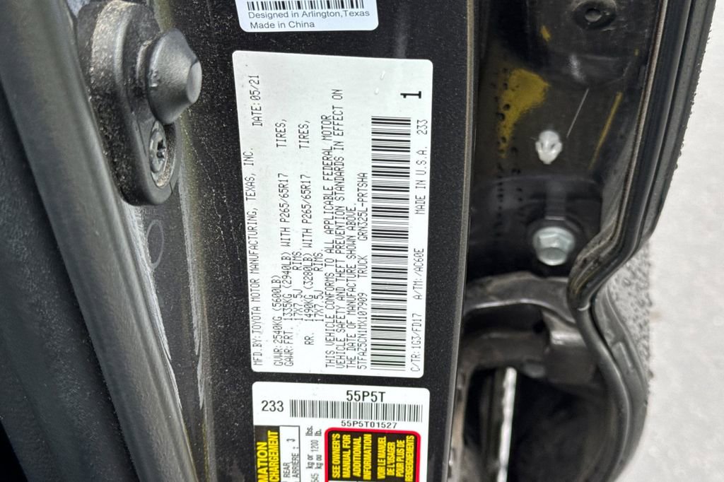 Used 2021 Toyota Tacoma TRD Sport w/ Technology Package RWD image 27