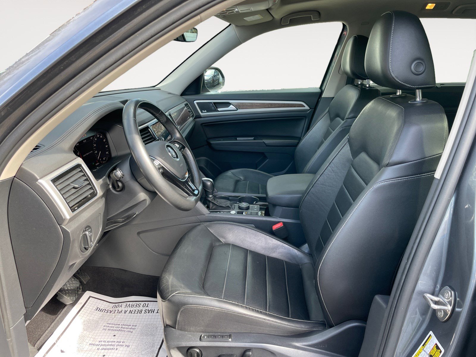 Used 2018 Volkswagen Atlas SEL Premium image 9