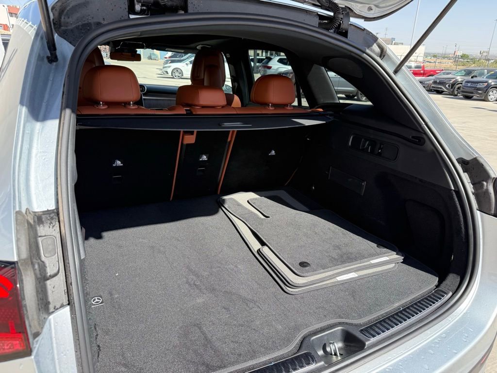 Used 2026 Mercedes-Benz GLC 300 image 10