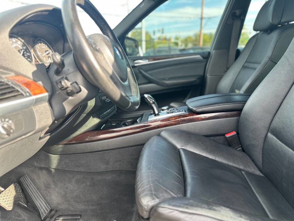 Used 2009 BMW X5 xDrive30i image 14