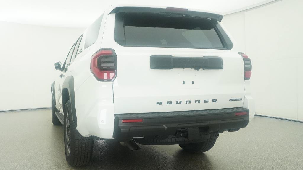 New 2026 Toyota 4Runner TRD Off-Road Premium AWD/4WD image 25