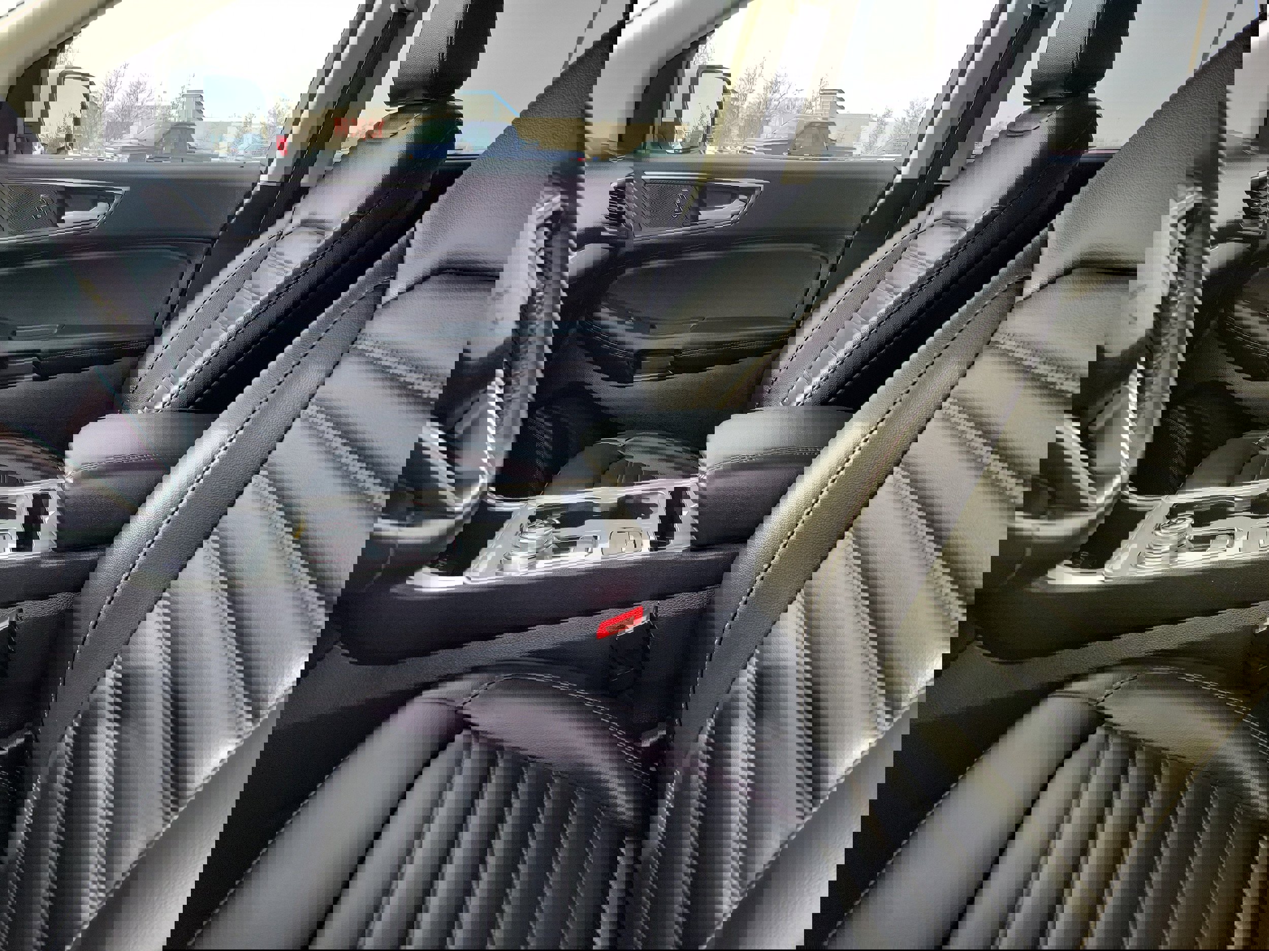 Used 2024 Ford Edge SEL w/ Convenience Package image 20