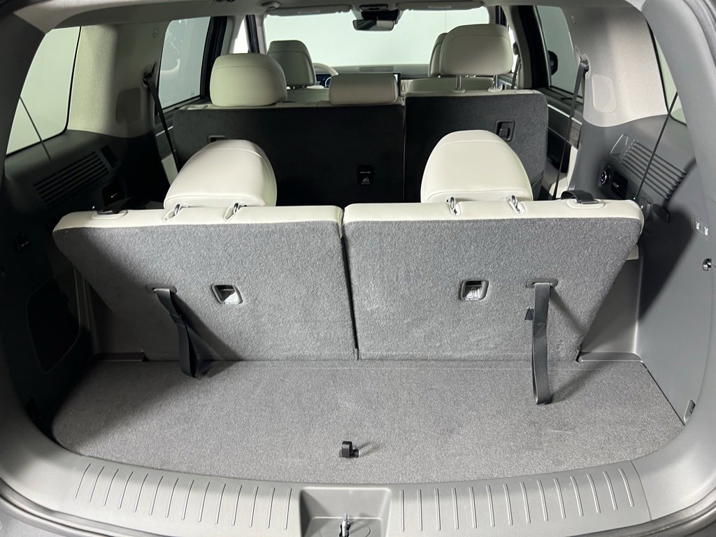 Used 2024 Hyundai Santa Fe Limited image 33