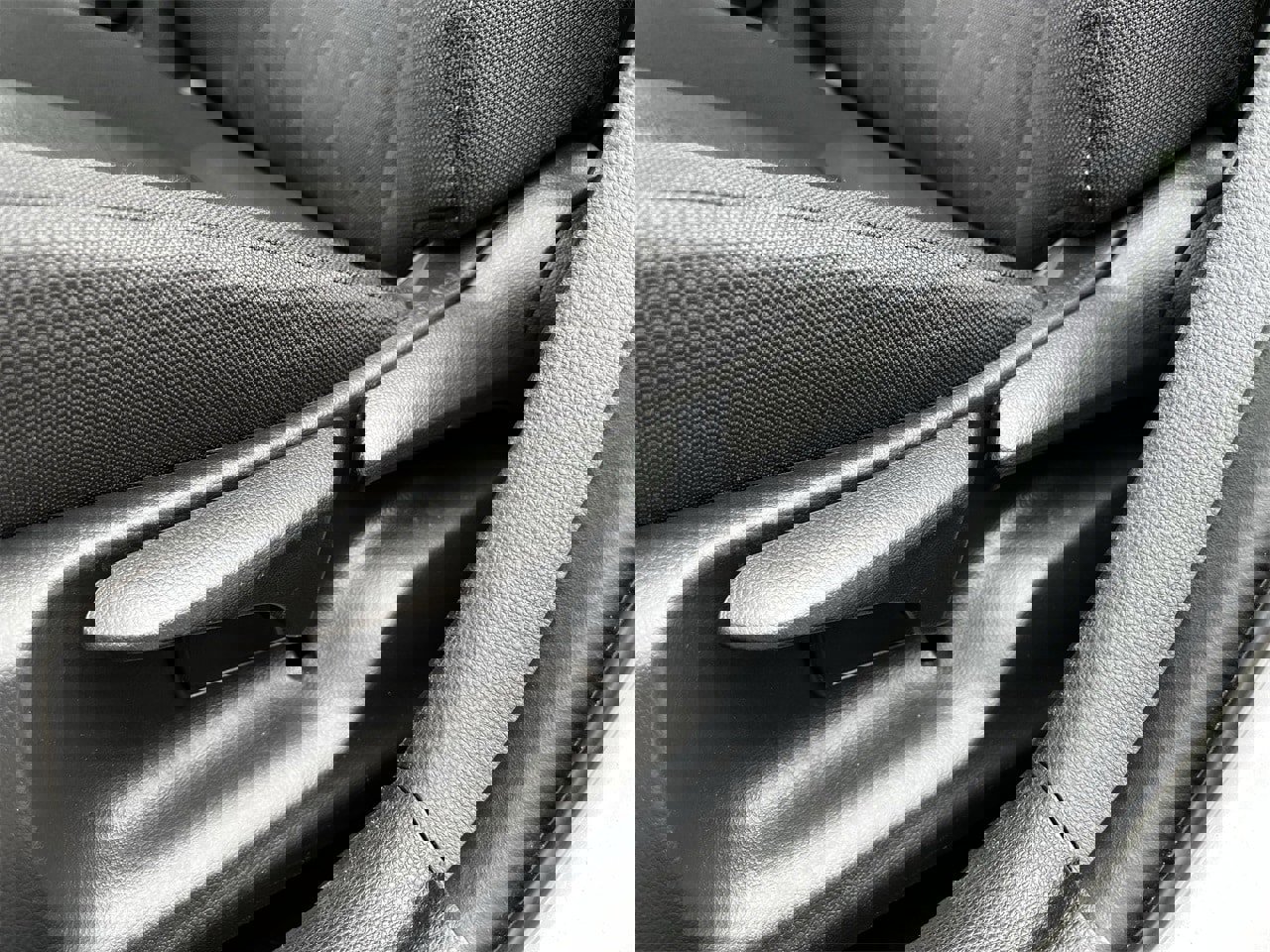 Used 2024 Toyota Corolla LE image 23