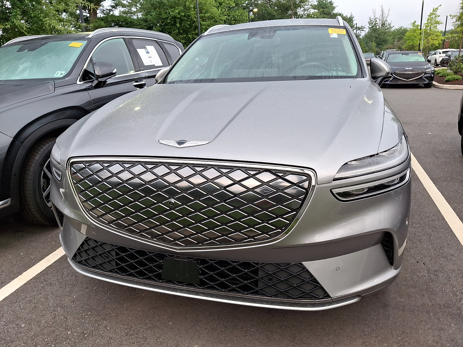 Used 2023 Genesis Electrified GV70 AWD/4WD image 4