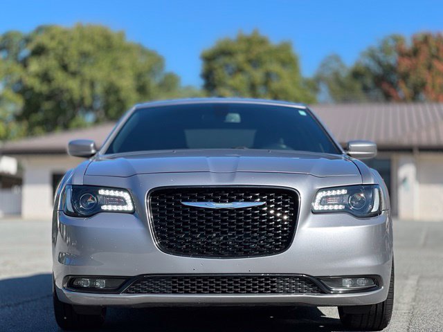 Used 2017 Chrysler 300 S AWD/4WD image 2