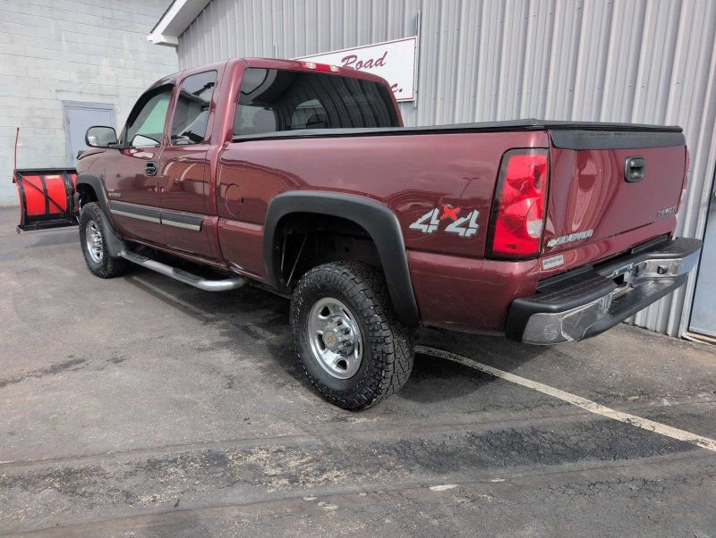 Used 2003 Chevrolet Silverado 2500 LS image 9