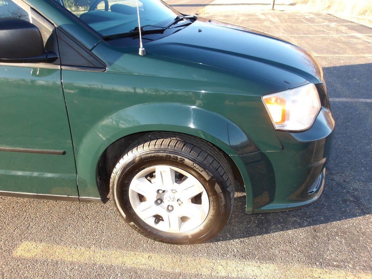 Used 2013 RAM C/V Tradesman image 25