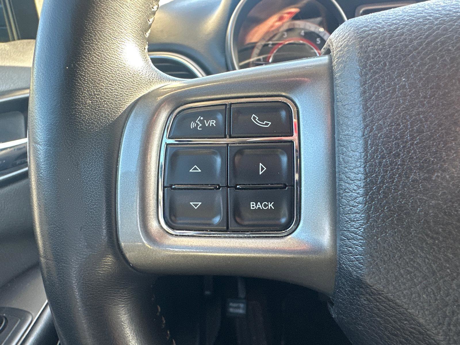 Used 2018 Dodge Journey Crossroad image 18