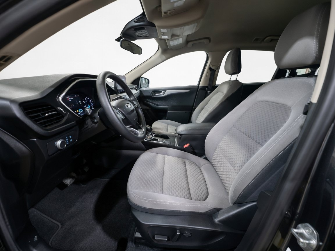 Used 2020 Ford Escape SE FWD image 15