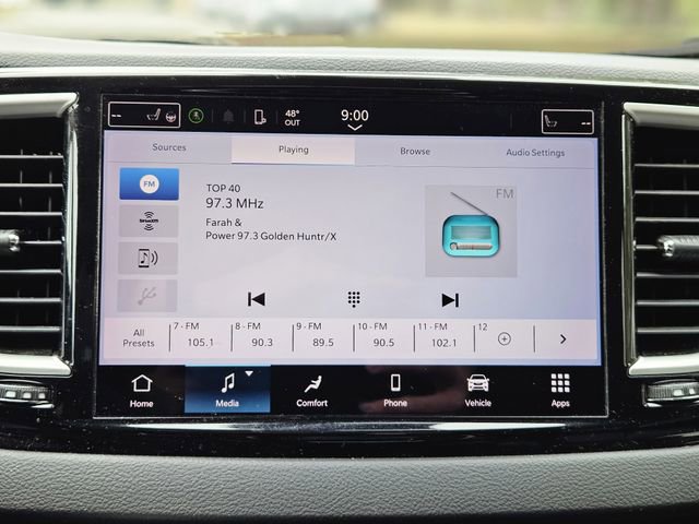 Used 2023 Chrysler Pacifica Touring-L image 23