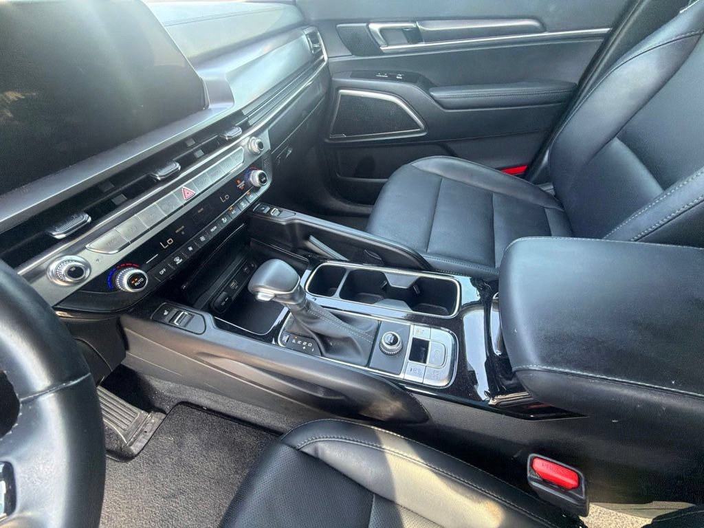 Used 2025 Kia Telluride S FWD image 10