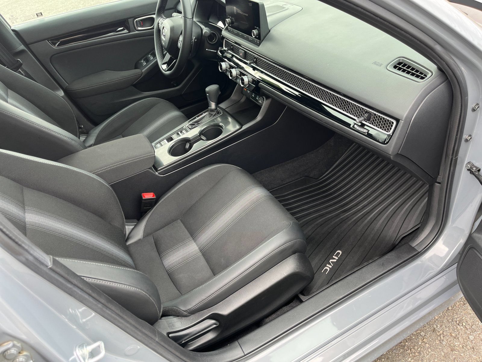 Used 2025 Honda Civic Sport image 16