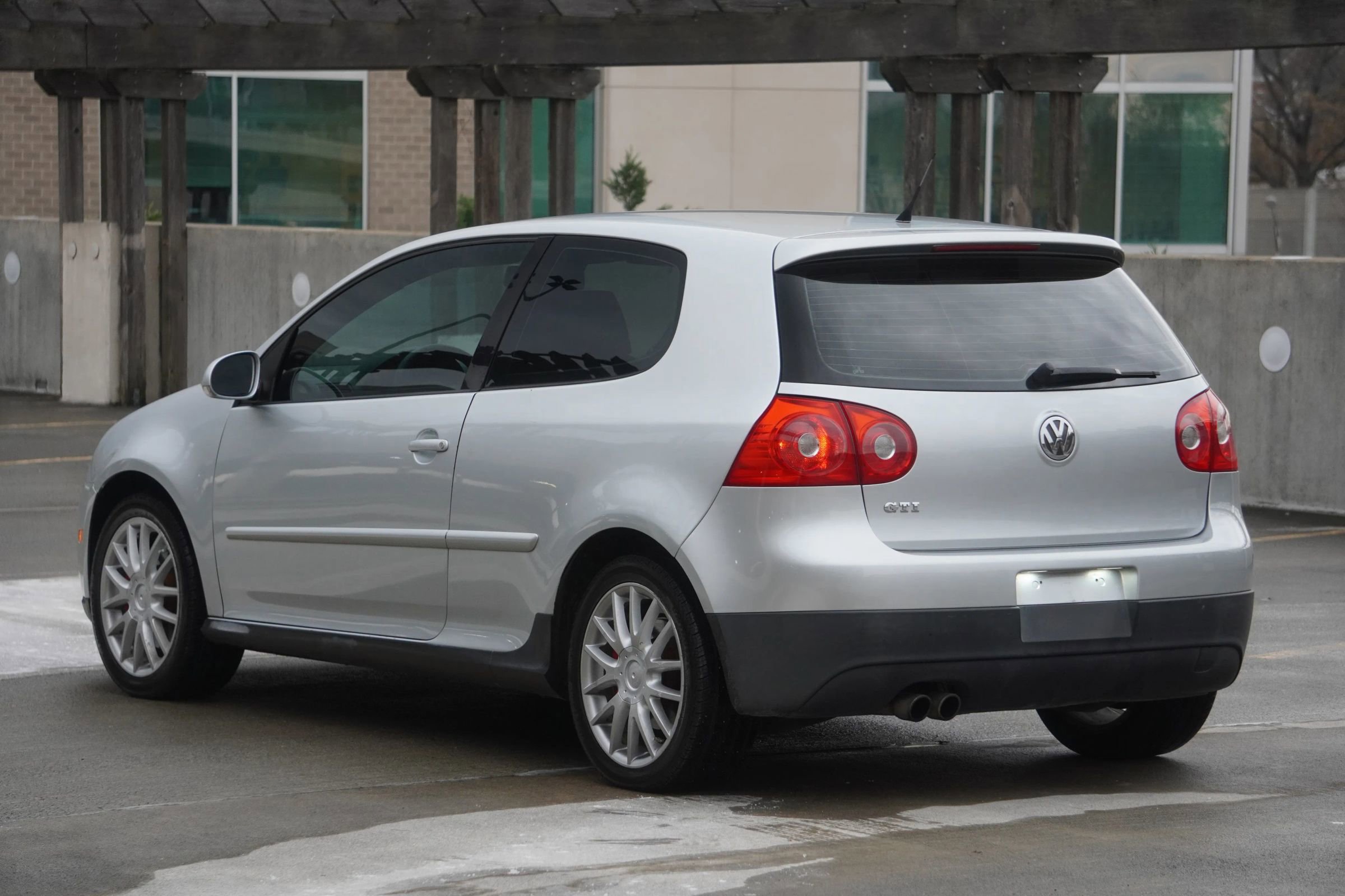 Used 2007 Volkswagen GTI 2.0T 2-Door image 8