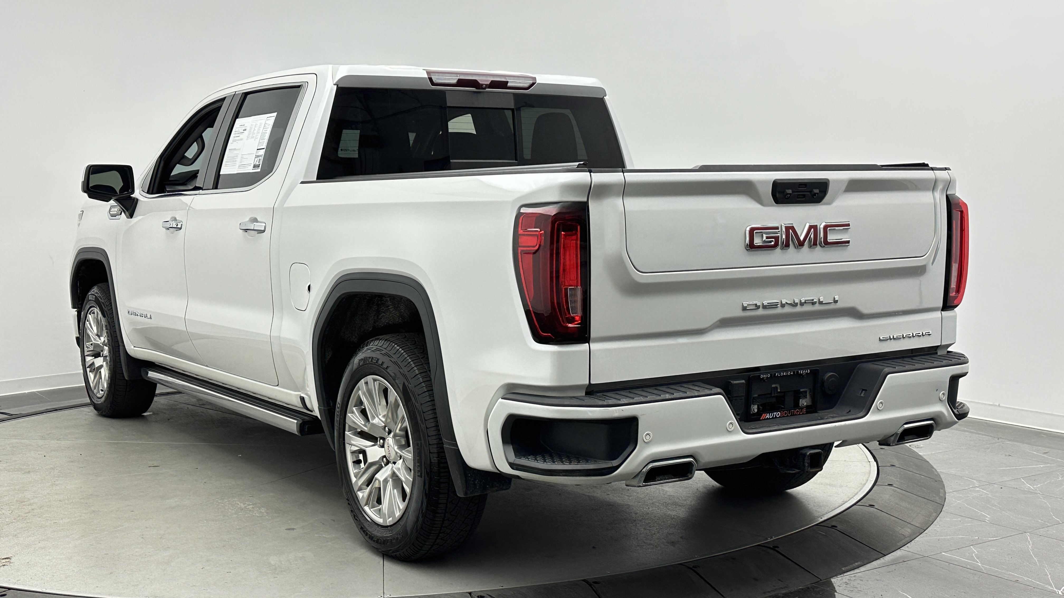 Used 2022 GMC Sierra 1500 Denali AWD/4WD image 6