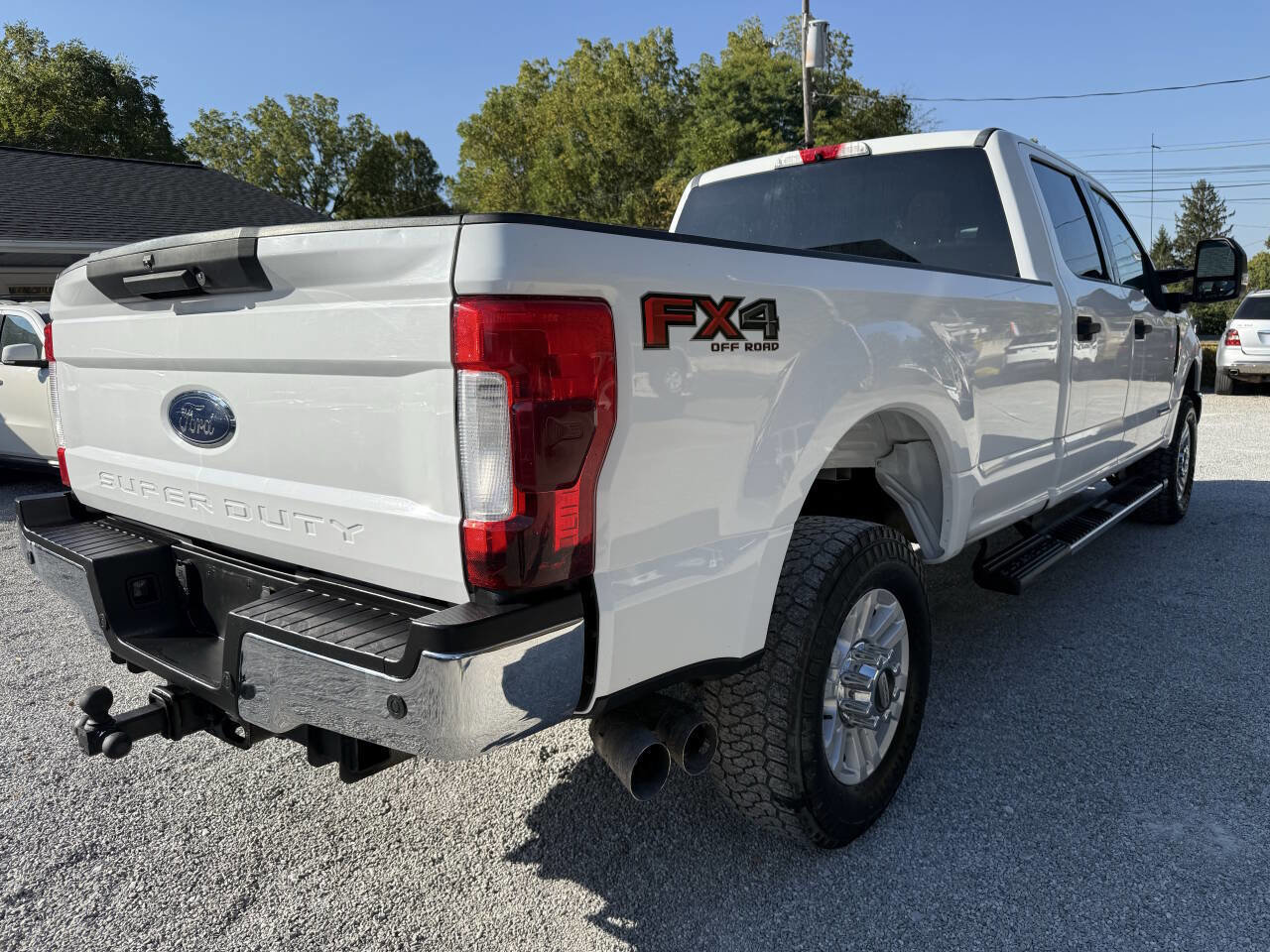 Used 2017 Ford F350 XLT w/ FX4 Off-Road Package image 21