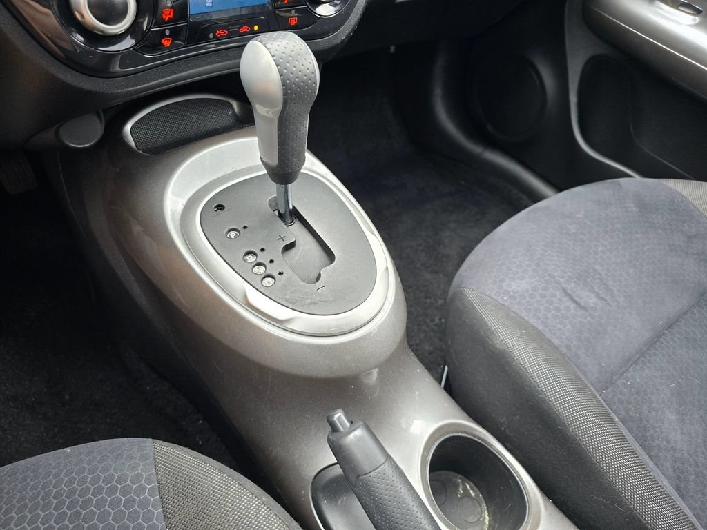 Used 2013 Nissan Juke SV AWD/4WD image 23