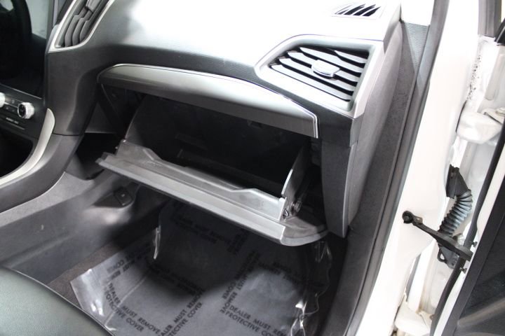 Used 2022 Ford Edge SEL image 25