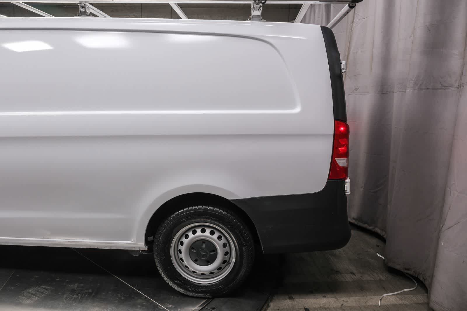 Used 2023 Mercedes-Benz Metris image 8