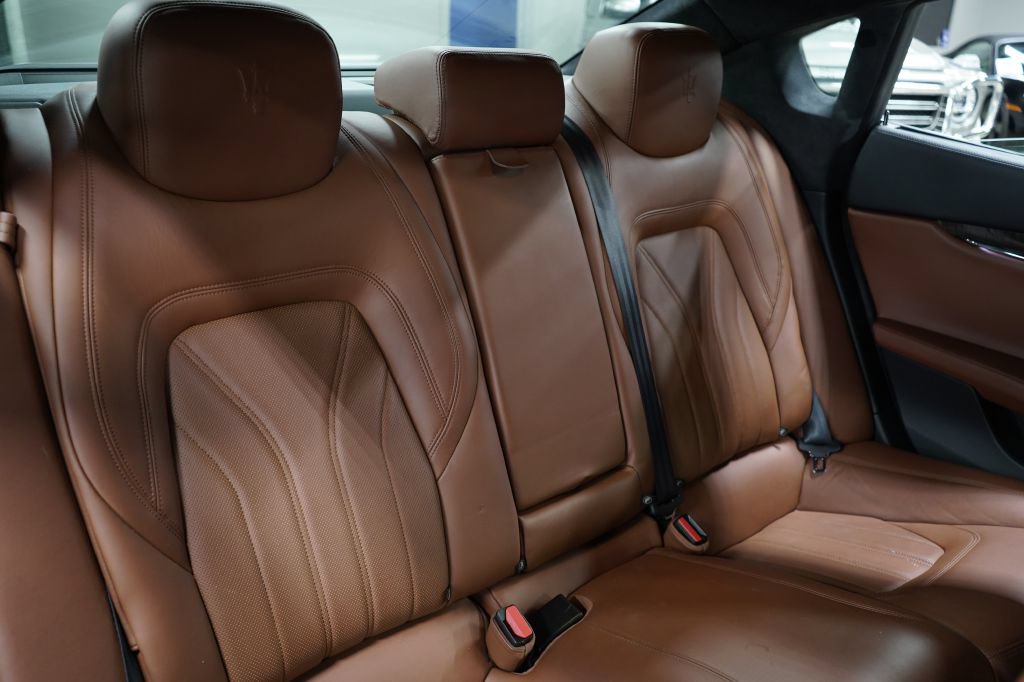 Used 2014 Maserati Quattroporte GTS RWD image 27