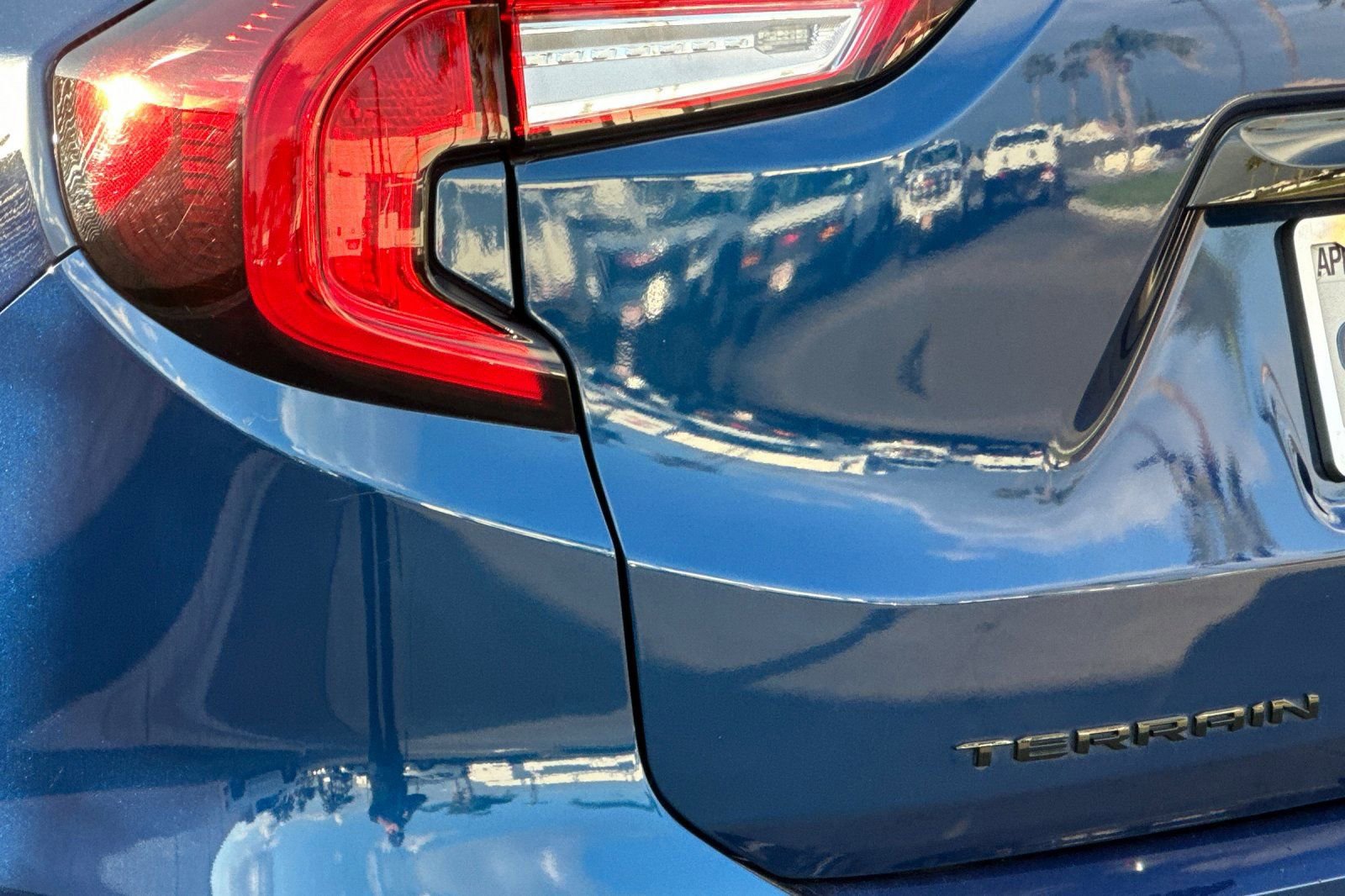 Certified 2023 GMC Terrain SLE w/ Driver Convenience Package image 28