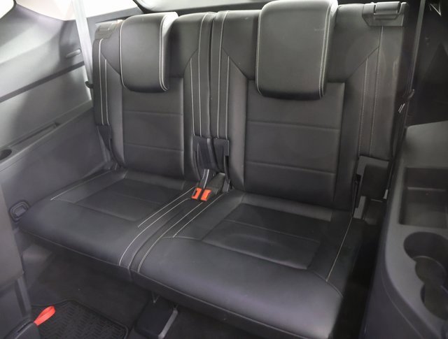 Used 2023 Volkswagen Atlas SEL R-Line image 9