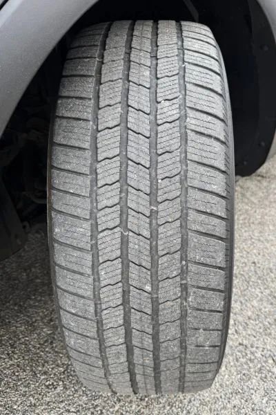 Used 2018 Ford Explorer Platinum image 16