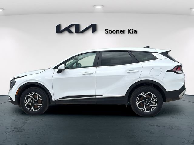 Certified 2025 Kia Sportage LX AWD/4WD image 3