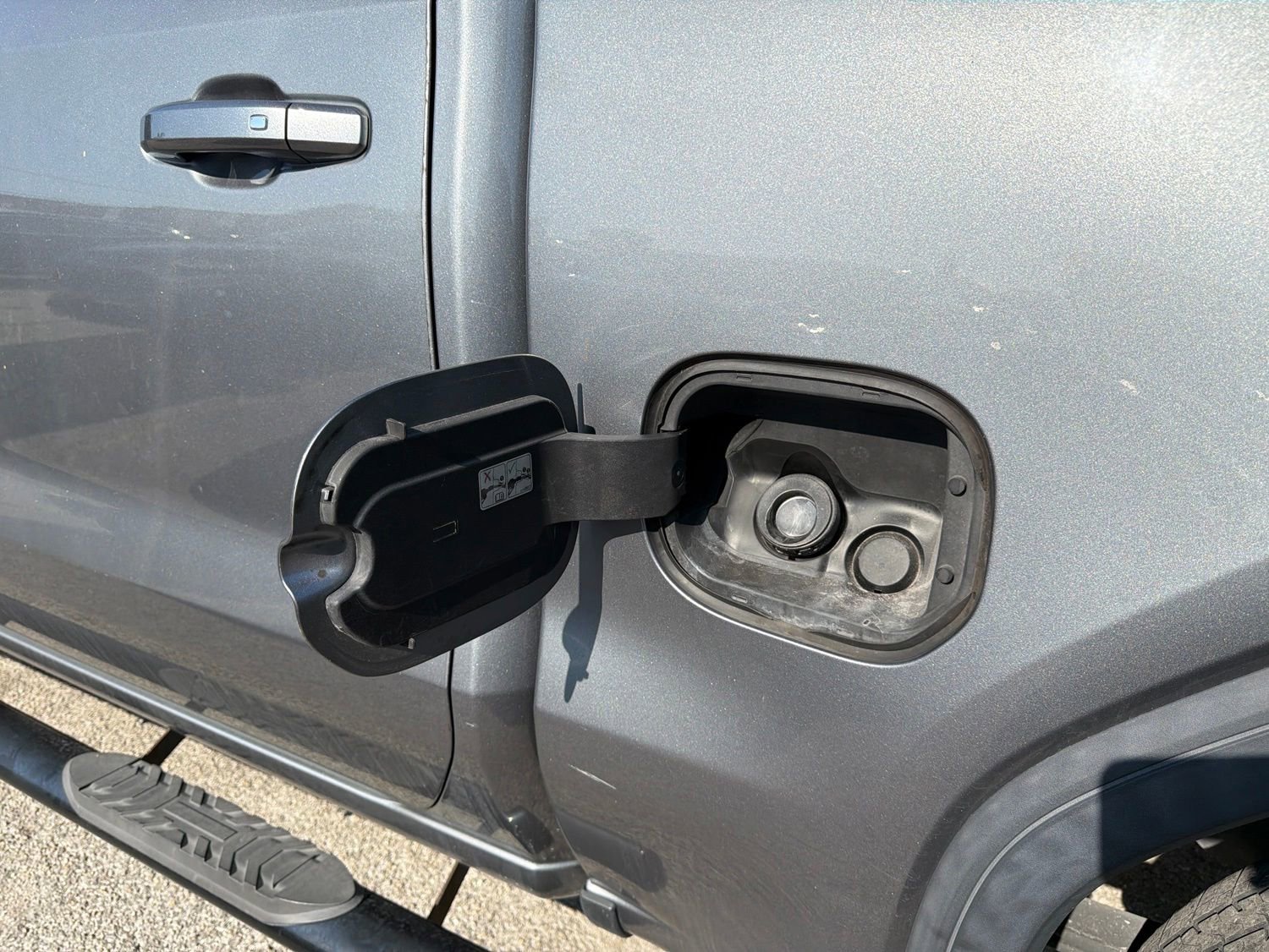 Used 2022 GMC Sierra 1500 Elevation RWD image 22