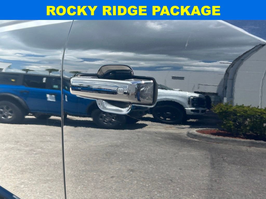 New 2025 Ford F350 Lariat w/ Lariat Ultimate Package AWD/4WD image 25