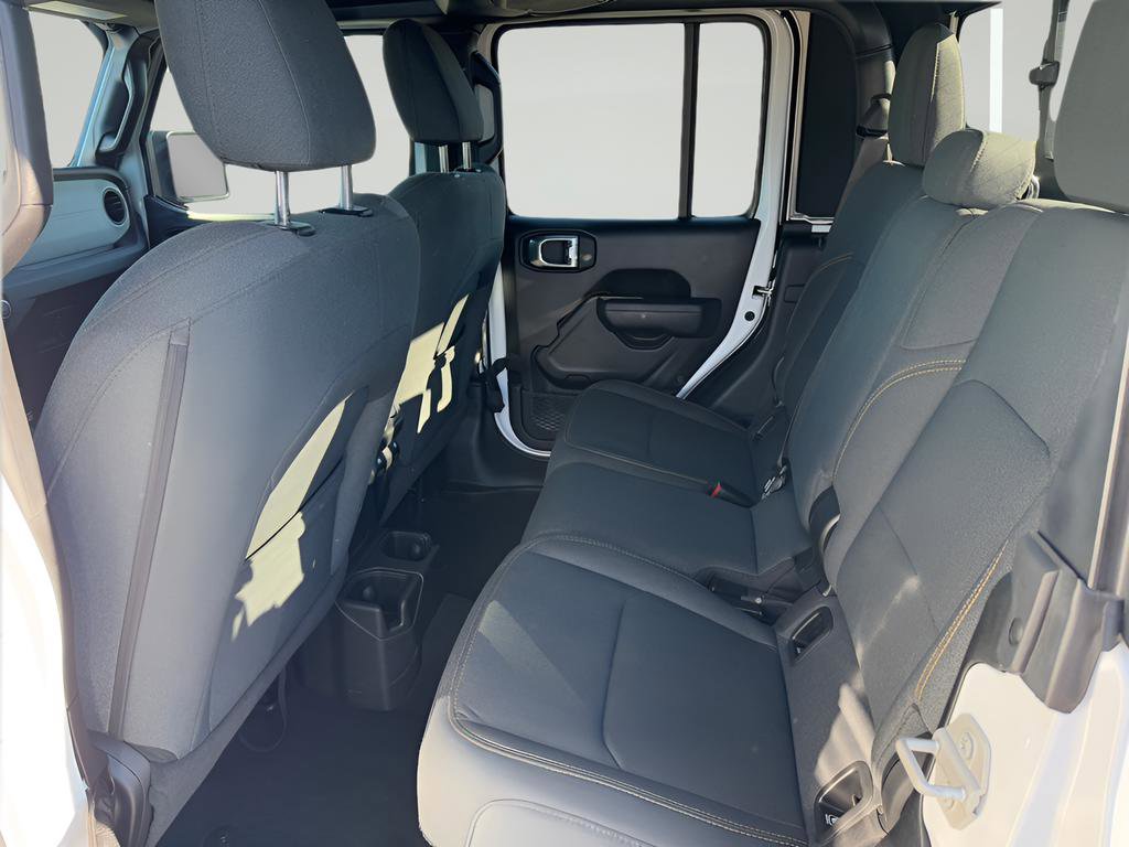 Used 2024 Jeep Gladiator Willys image 30