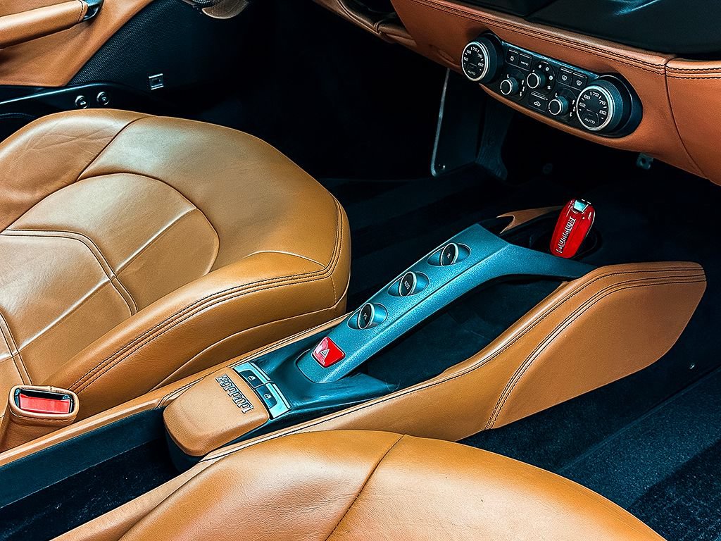 Certified 2018 Ferrari 488 GTB RWD image 21