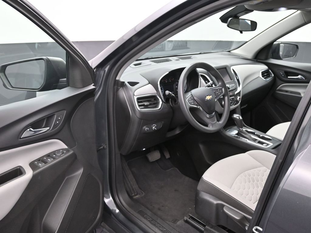 Used 2021 Chevrolet Equinox LS image 10