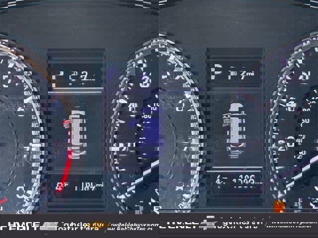 Used 2019 Hyundai Santa Fe SE image 18